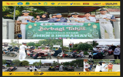 SMKN 2 Indramayu Berbagi Takjil di Hari Pertama Ramadan, 100 Paket Dibagikan di Bunderan Jam